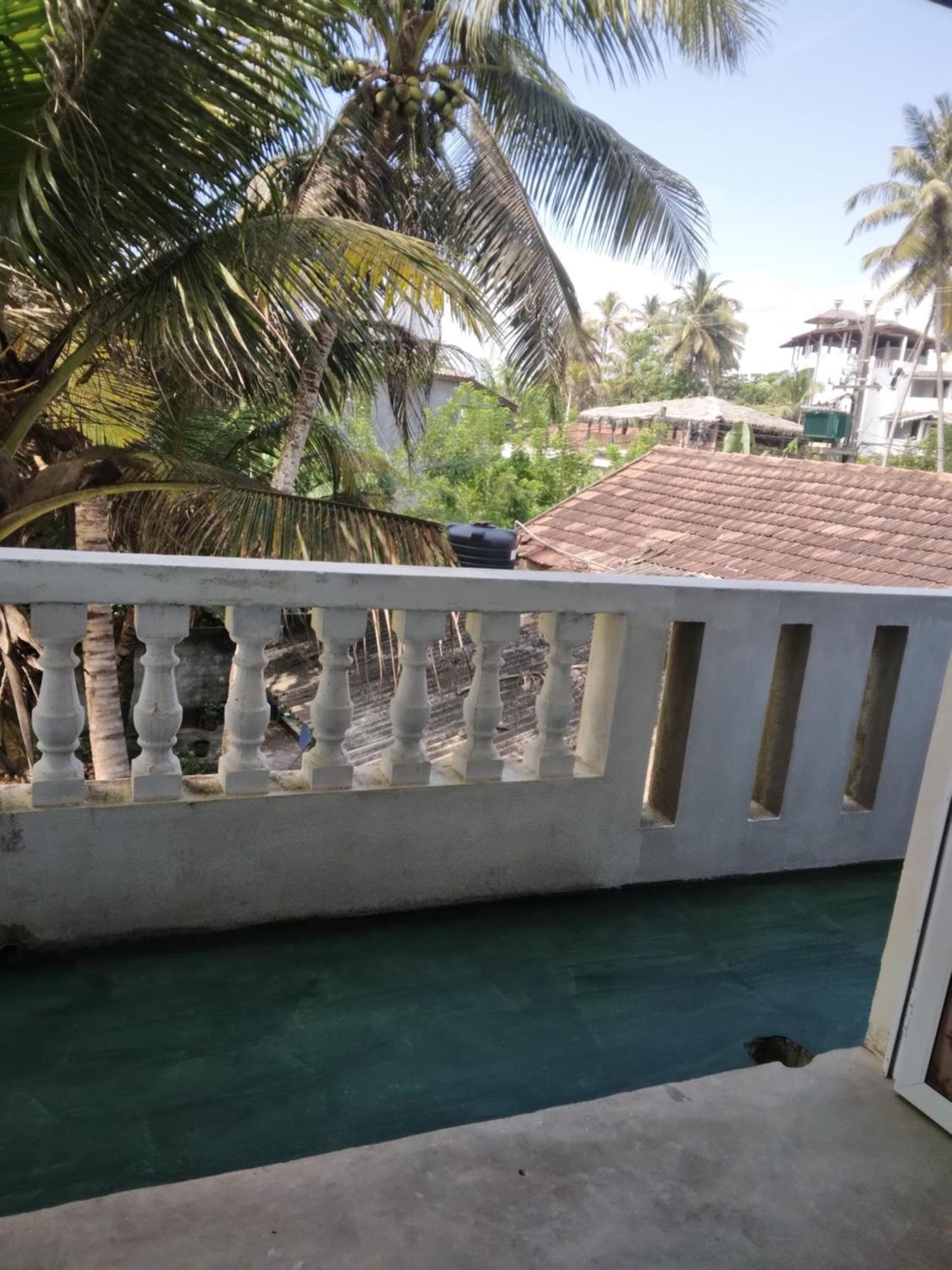 Sunray Rest - Beach View Homestay Mirissa Eksteriør billede