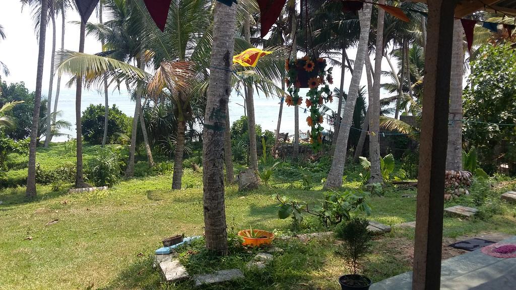 Sunray Rest - Beach View Homestay Mirissa Eksteriør billede