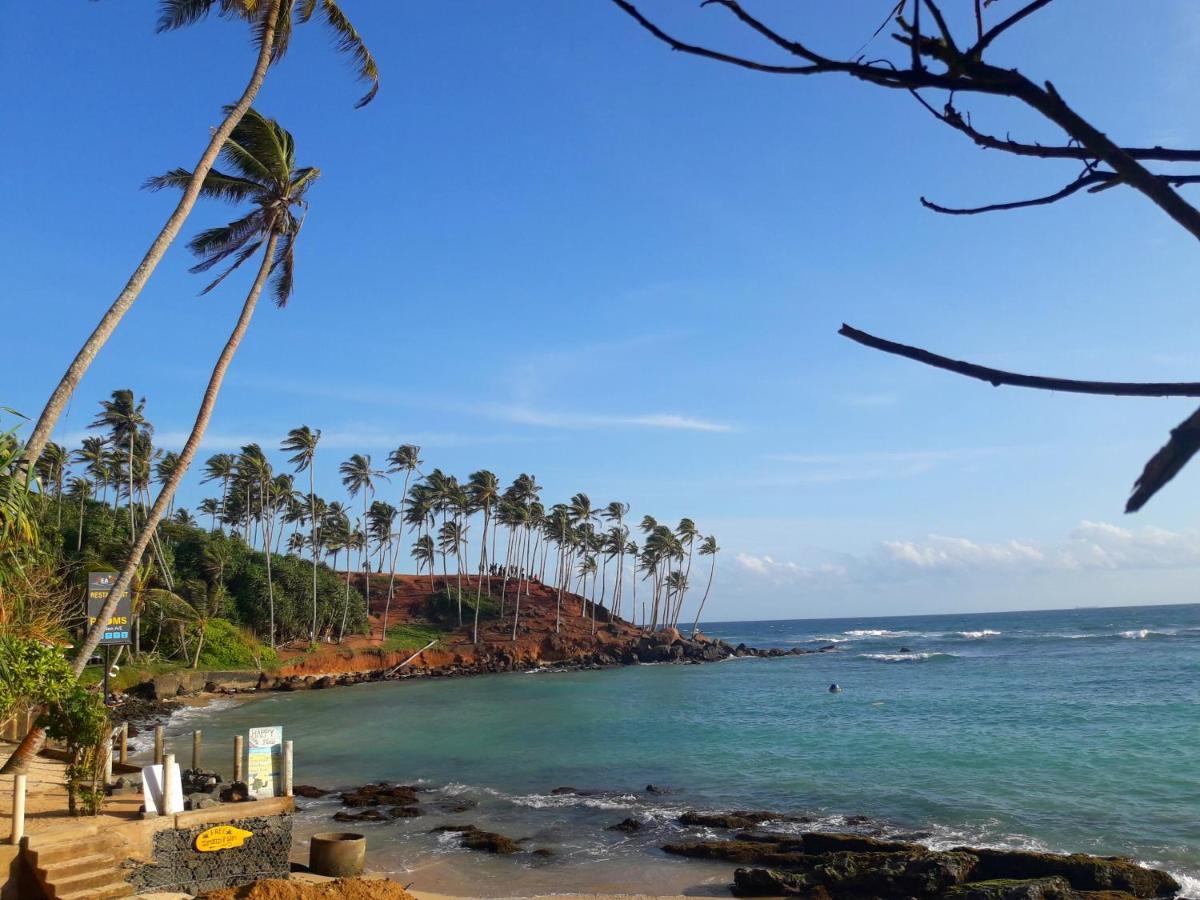 Sunray Rest - Beach View Homestay Mirissa Eksteriør billede